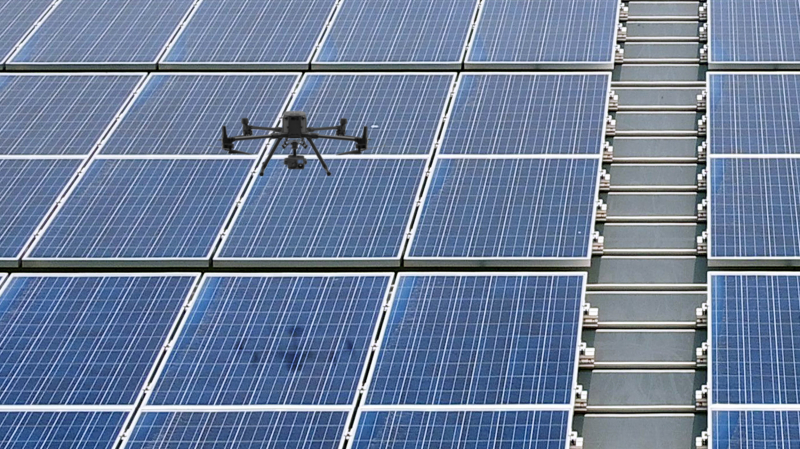 好体育官方app下载以无人机搭配IR Sensor热显像技术进行全方面模块健检，有效降低人力成本并提升发电量