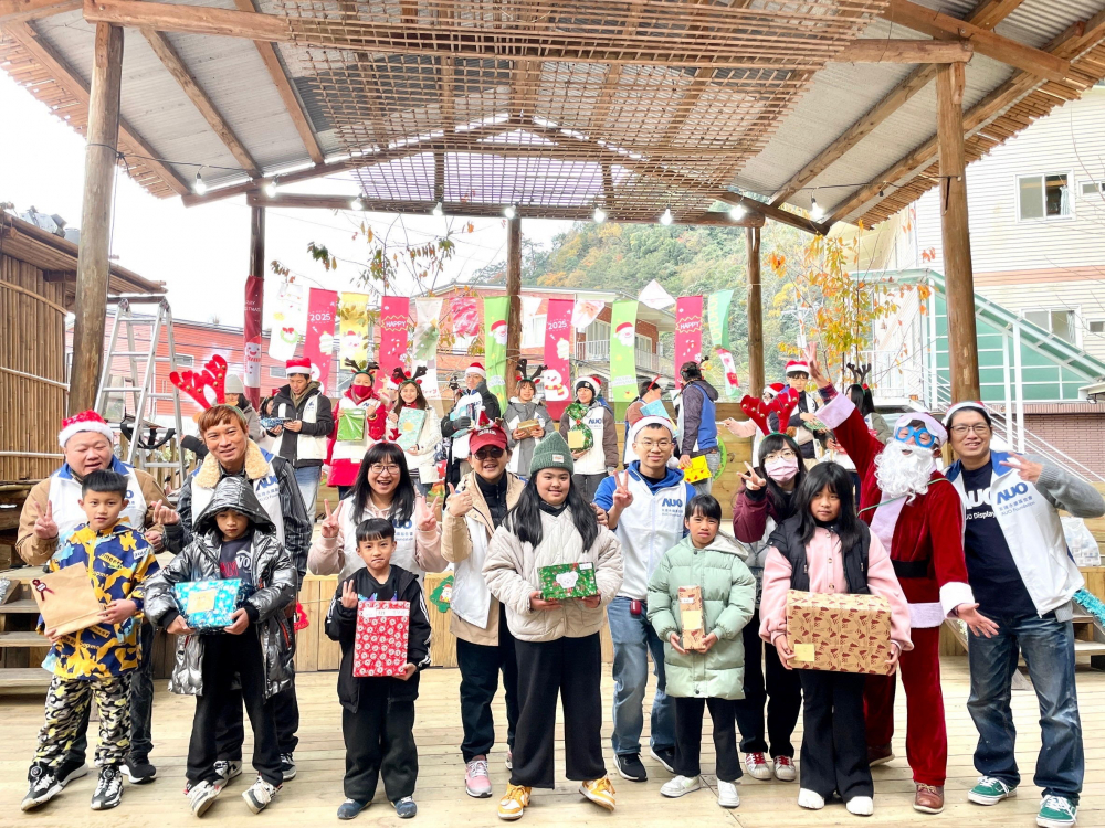 友達永續基金會號召「圓夢計畫」行動連續23年，由同仁凝聚內部愛心與資源送往偏鄉，累積為逾萬名兒童圓夢，實踐友達共創共好的永續精神。