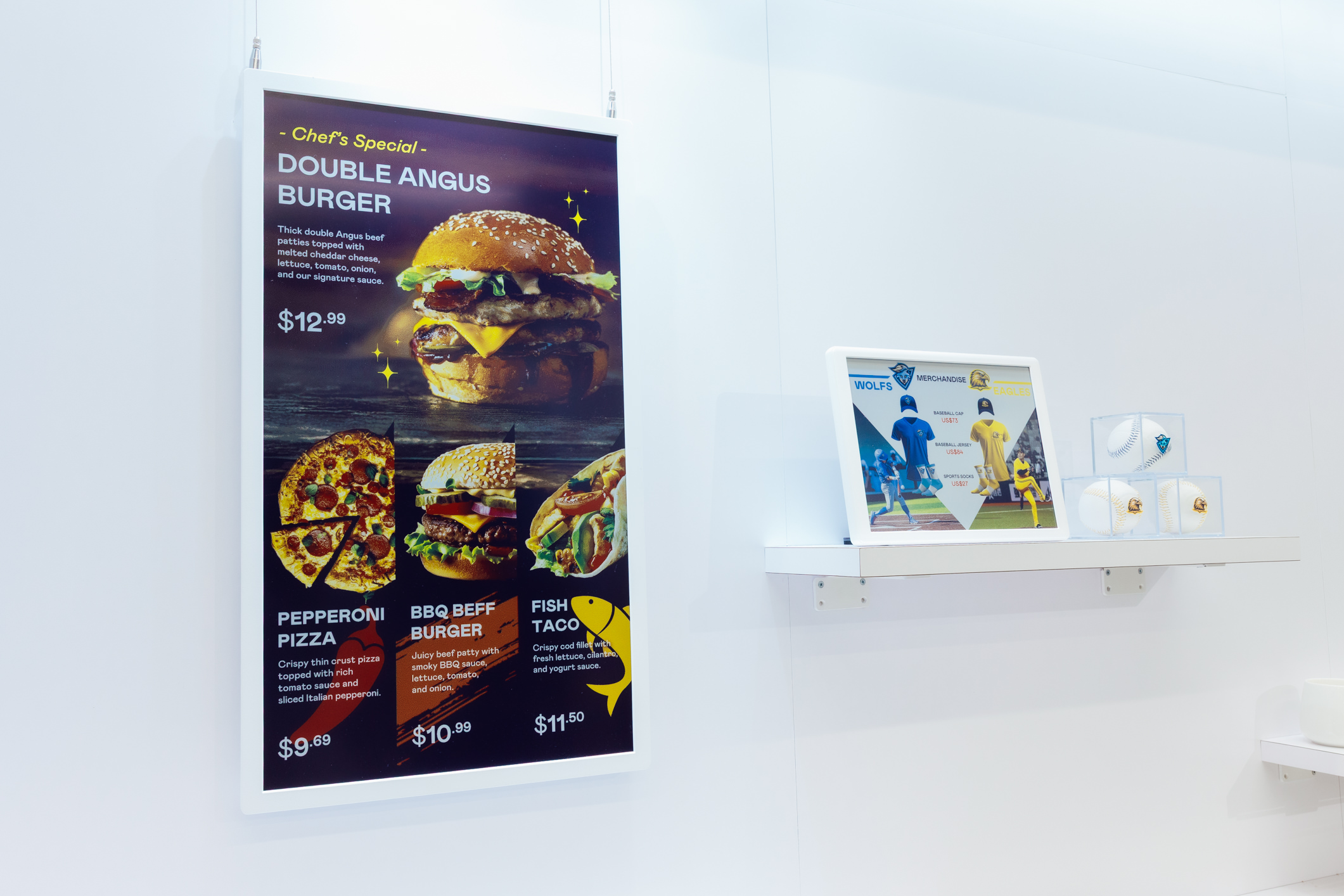 达擎开发的低功耗、全彩的aecoPost电子纸解决方案，仅在更新画面时需要微量的电力驱动，无需布建电线的便捷设计，使其可灵活应用、弹性选择置放处；可搭配aecoTag电子货架卷标解决方案，驱动商店内所有数字广告牌和电子货架卷标，以远程控制实现动态变价，提升门市人员作业效率，并以无纸化落实永续经营目标。